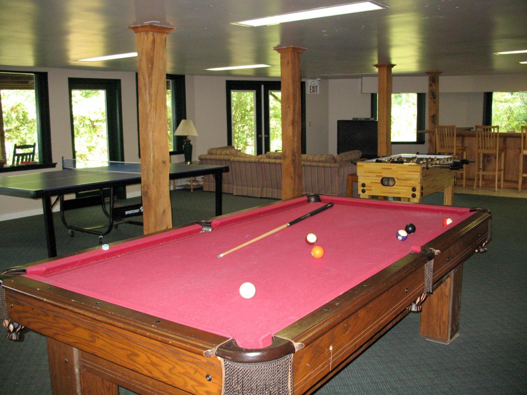 Highland Lake Inn & Resort - Flat Rock Luaran gambar
