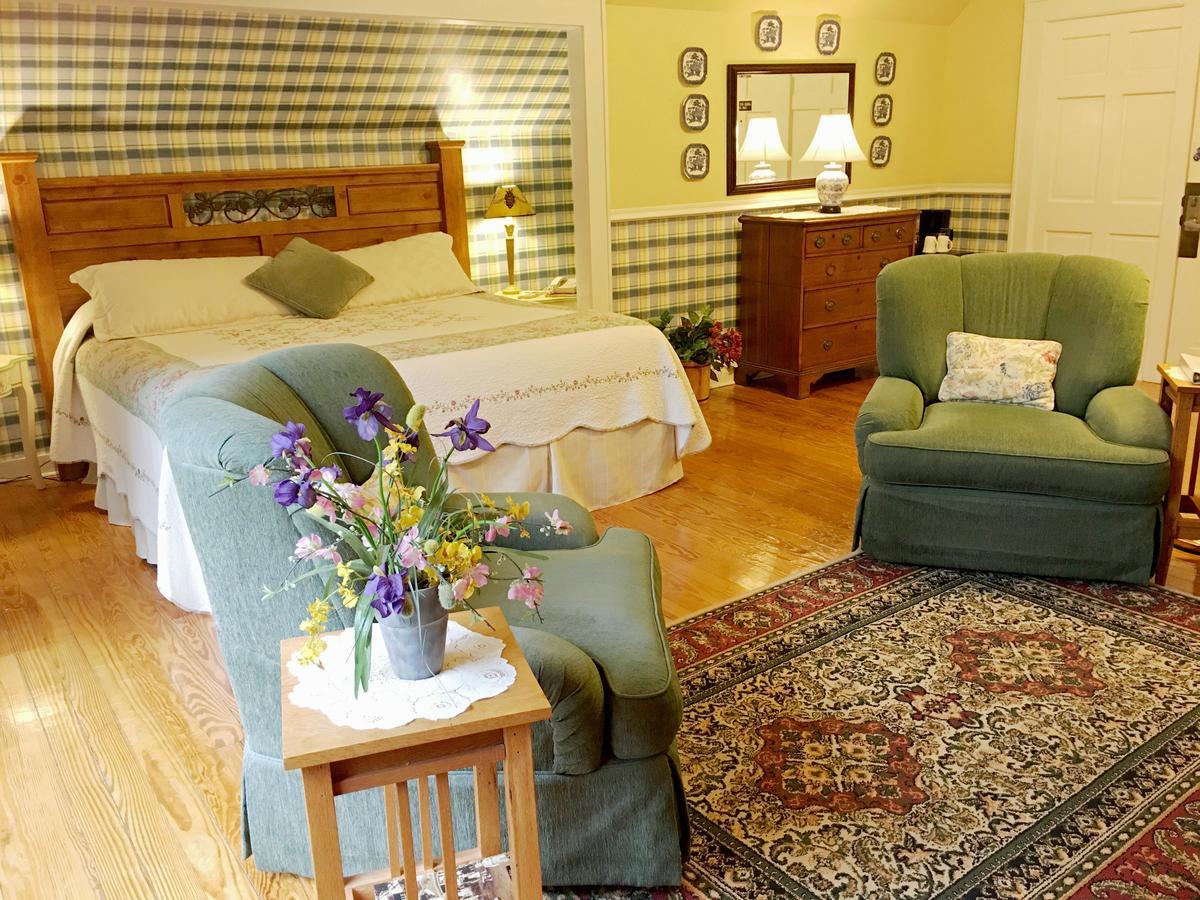 Highland Lake Inn & Resort - Flat Rock Luaran gambar