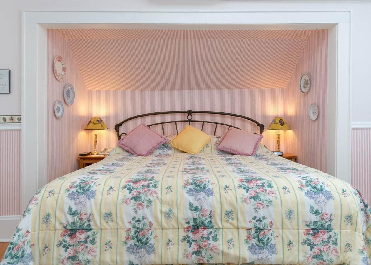 Highland Lake Inn & Resort - Flat Rock Luaran gambar
